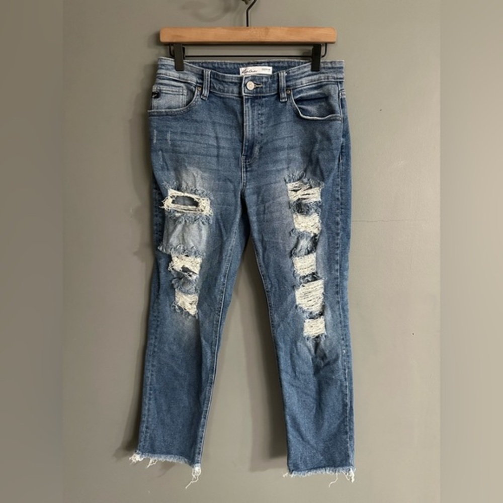 KanCan for Maurices Frayed Hem Straight Leg Distressed | Medium Wash
